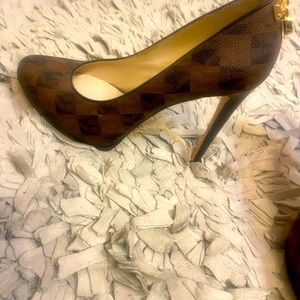 MK pumps